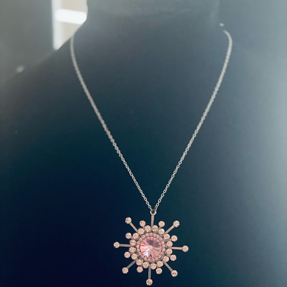 NWT Stunning handmade Swarovski Crystal necklace - Picture 3 of 5